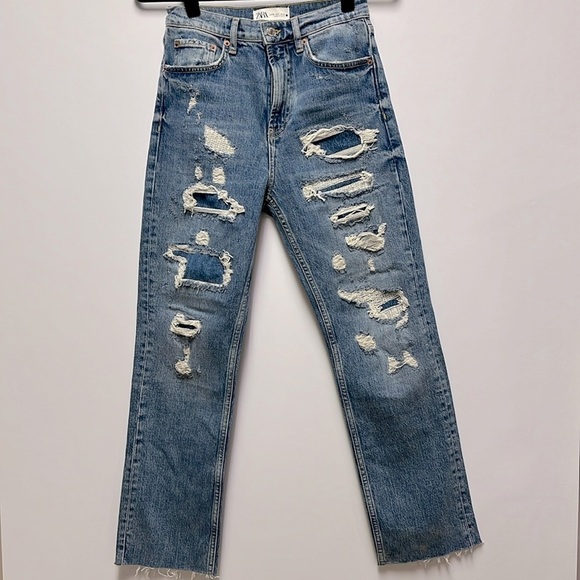 Zara Denim - Zara “The HW Kick” Raw Hem Jeans